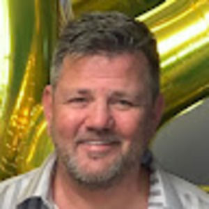 Meet your Posher, Ray